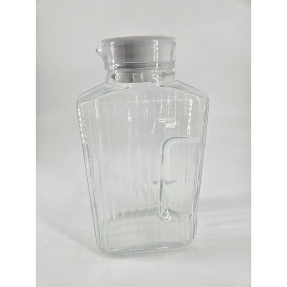 Vintage ARC France Ribbed Glass Pitcher W/ White Lid 2 Qt Retro Refrigerator Jug - Picture 1 of 11